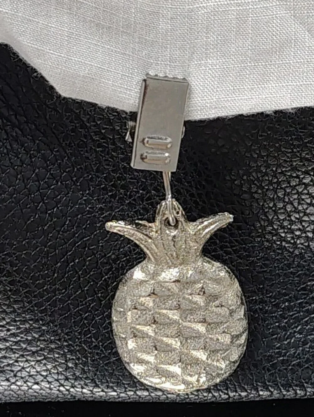 VTG Silver Pewter Pineapple Clip Tablecloth Weight Set (4) Charming Decor Accent